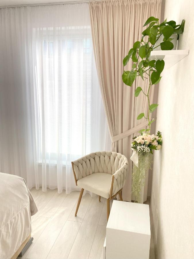 Die Eleganz - Apartment Near The City Center With Free Parking Bratislava Exterior photo